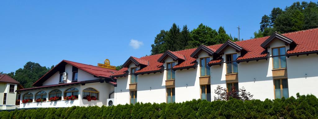 Guest House Gostisce Jutrisa Rogatec Exteriér fotografie